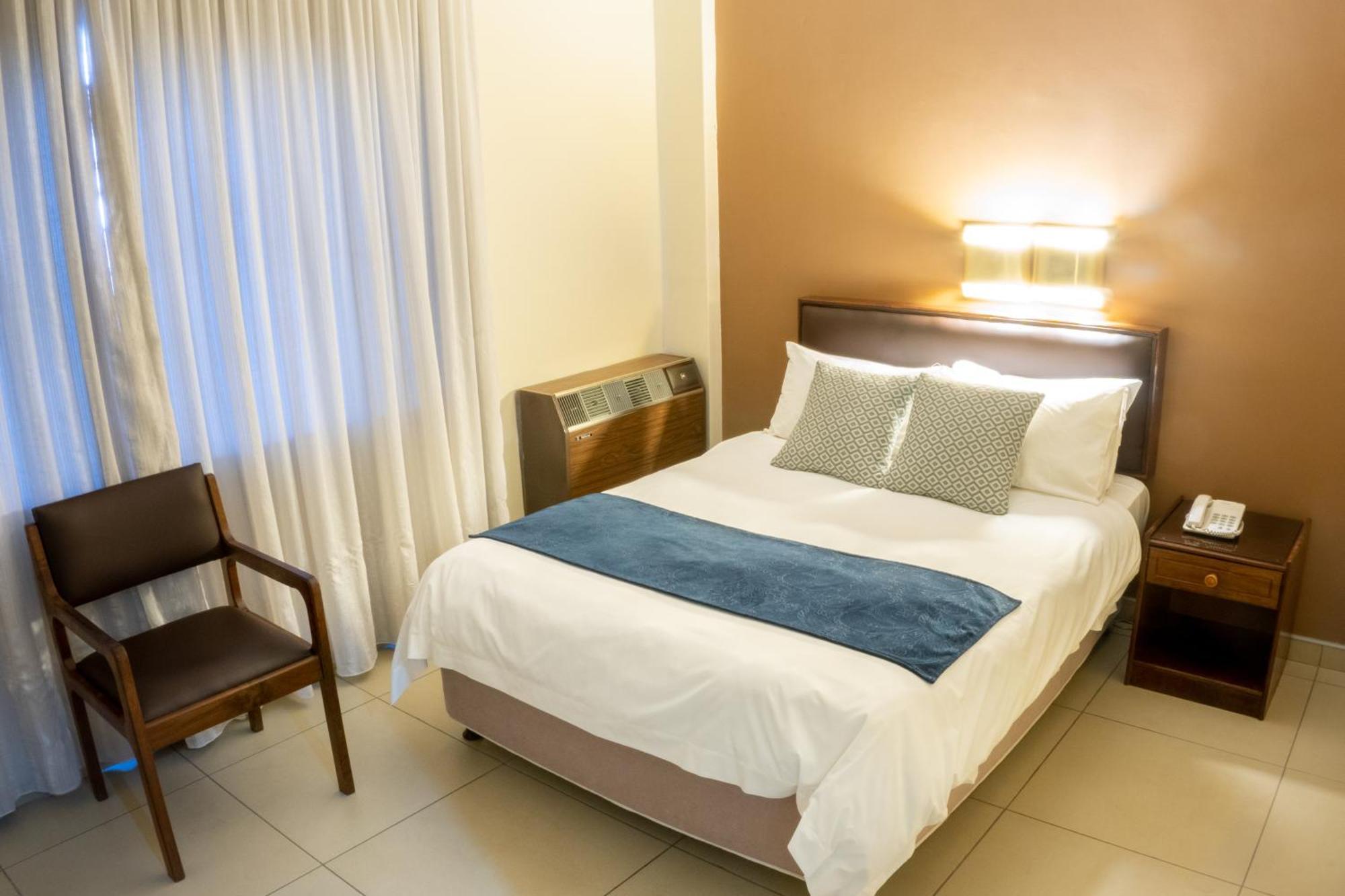 Elgro Hotel Potchefstroom Eksteriør bilde